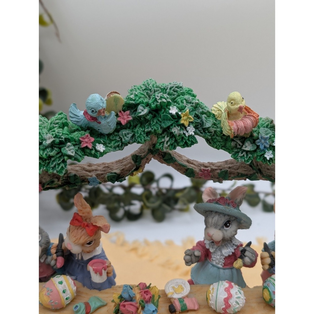 Vintage Jaimy Paintin Friends Easter Bunny Family Resin‎ Figurine Diorama 1990s - Picture 8 of 15